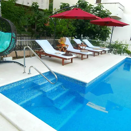 Apartament Cordis *