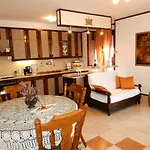 Apartment Cordis *