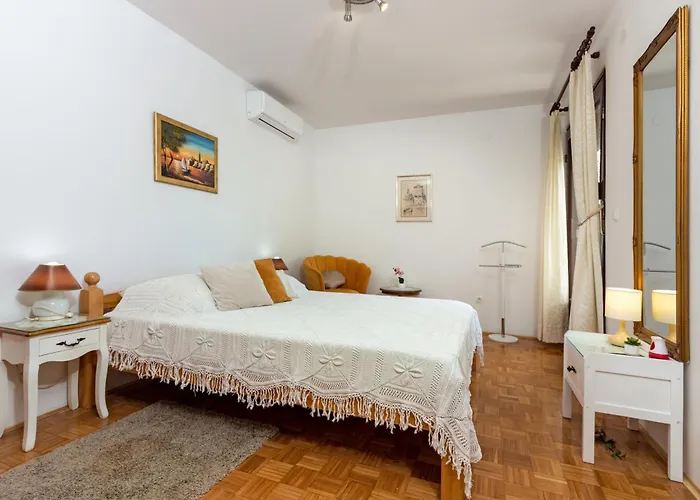 Apartament Cordis *